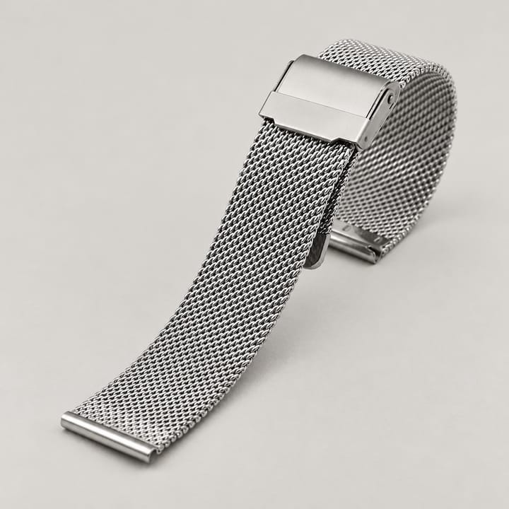 The Fine Mesh in silver, a fine Milanese weave with a folding clasp