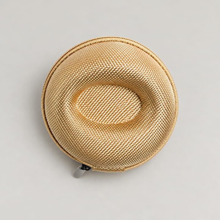 The Round Travel Case, Gold